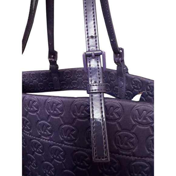 Michael Kors Signature Logo Embossed Neoprene Large Purple Tote - Picture 9 of 13
